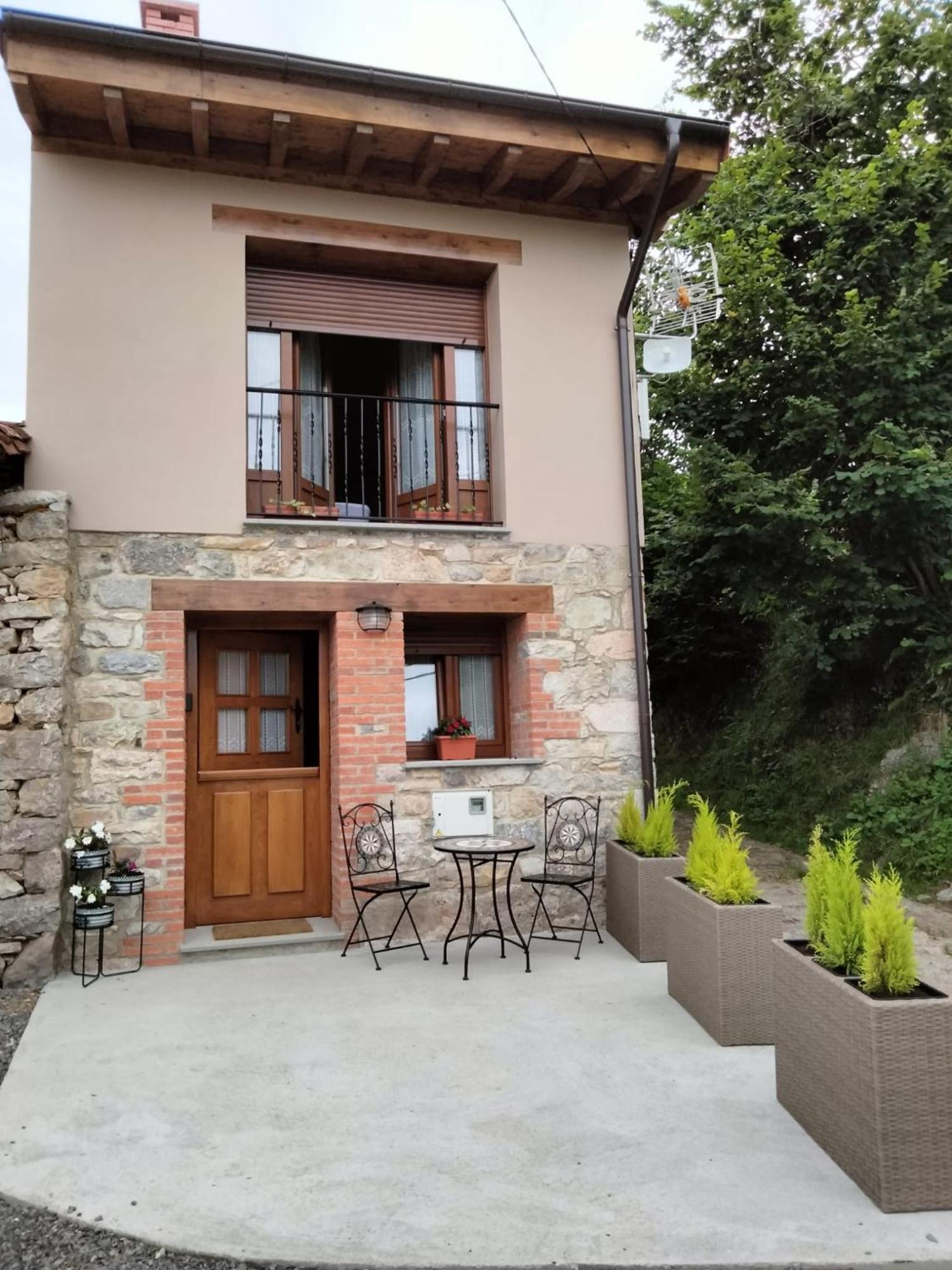 El Arniu Apartment Onís Exterior foto